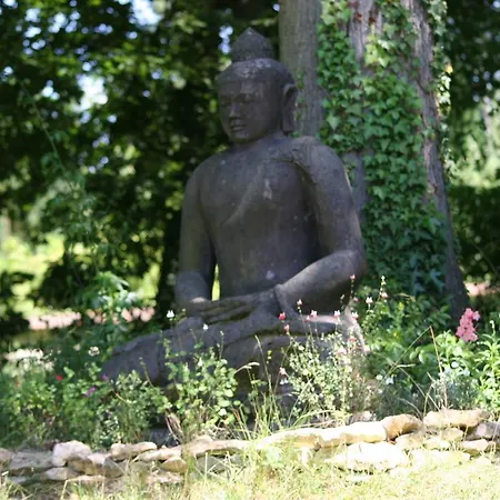 Domaine De Chantemerles בית נופש *
