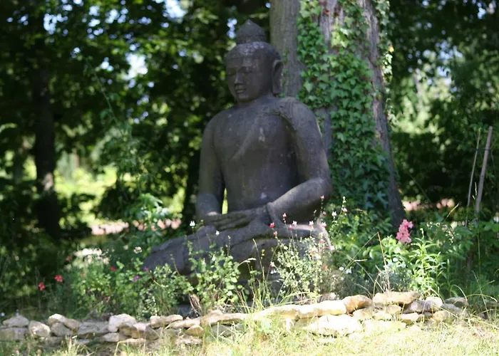 Domaine De Chantemerles 펜션 *