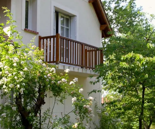 펜션 Domaine De Chantemerles *
